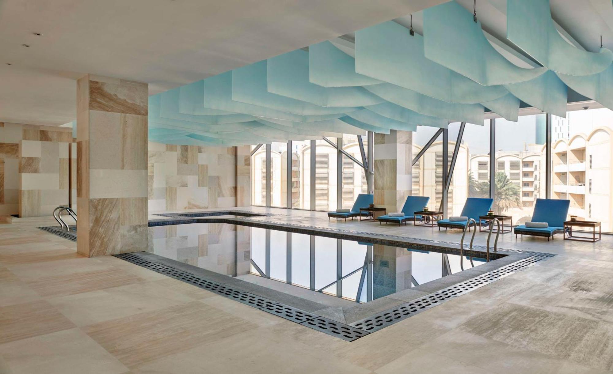 Hyatt Regency Riyadh Olaya Exterior foto The swimming pool at the hotel