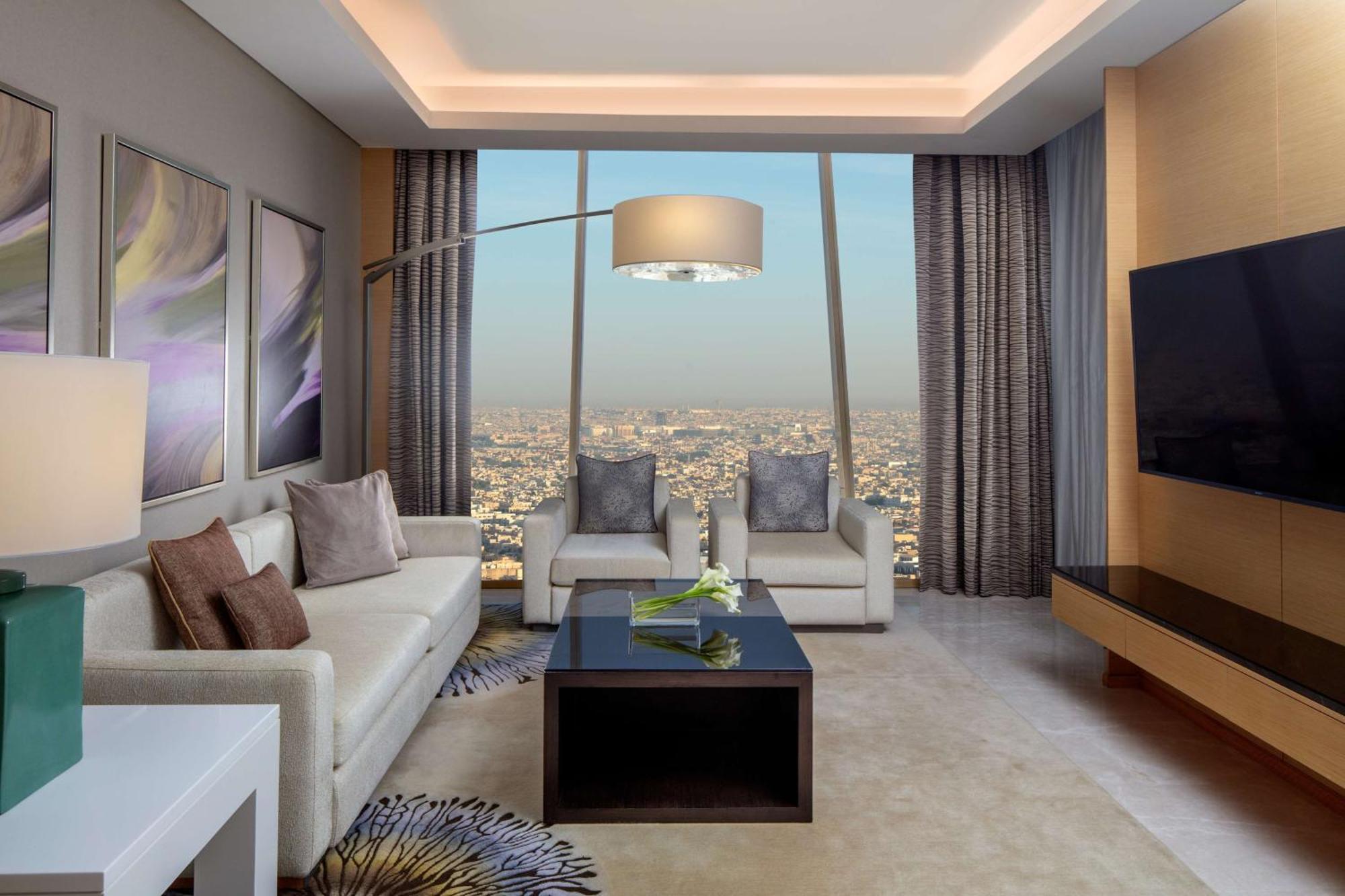 Hyatt Regency Riyadh Olaya Exterior foto A living room in a typical apartment